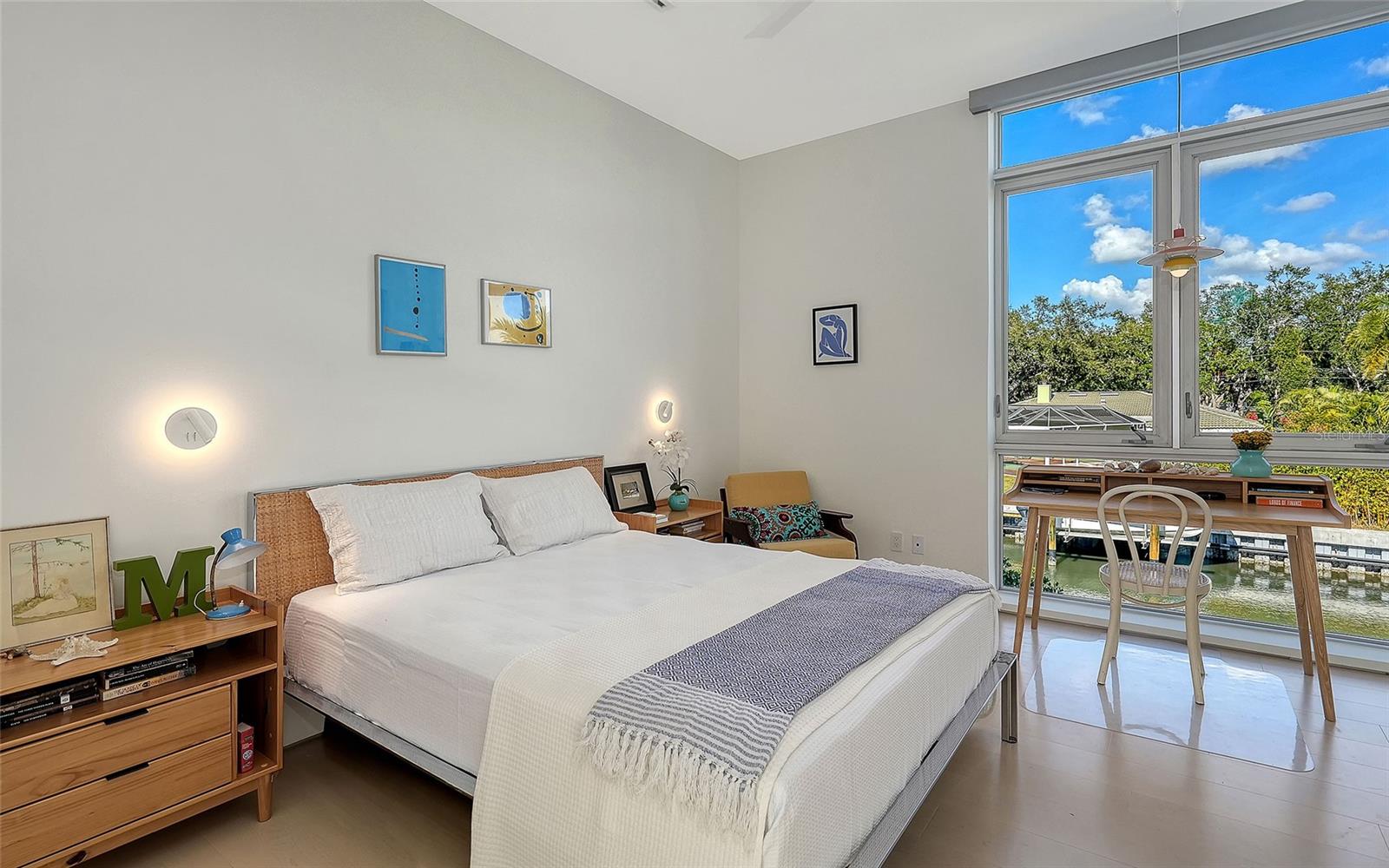 A4676504 Property Photo