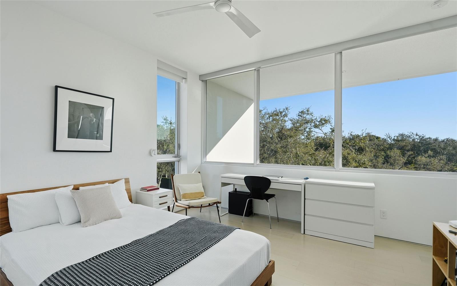 A4676504 Property Photo