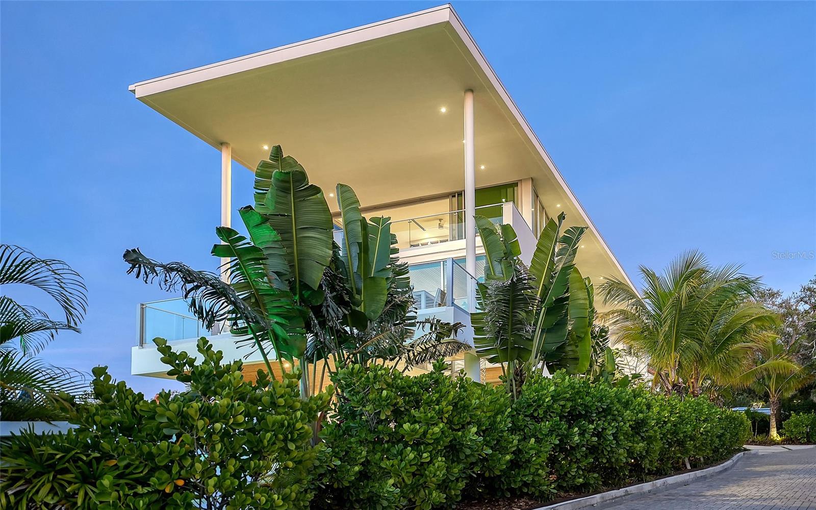 A4676504 Property Photo