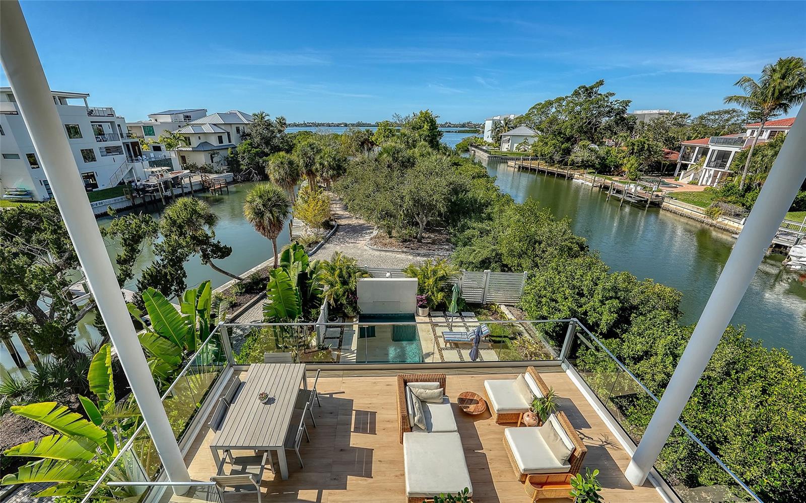 A4676504 Property Photo