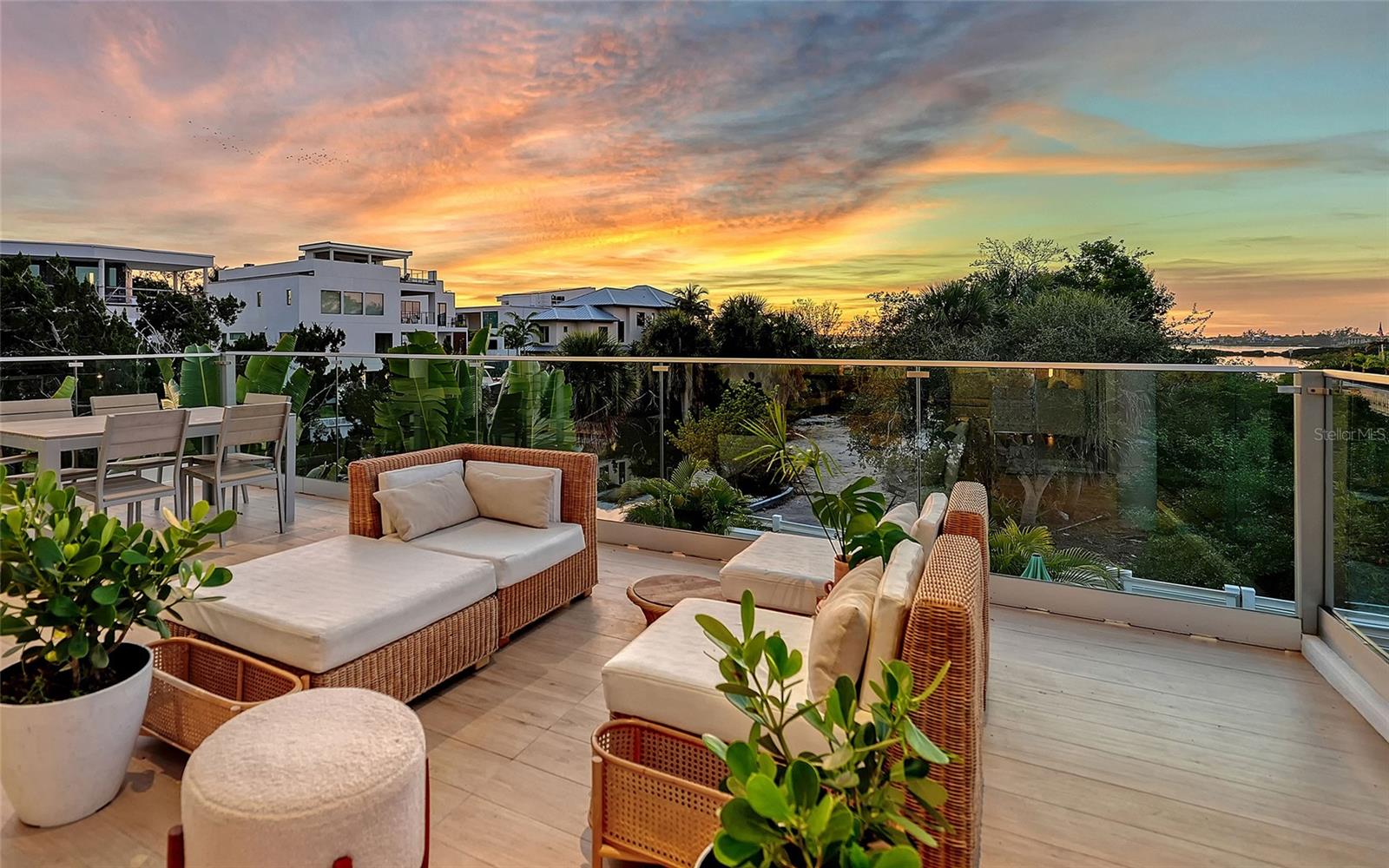 A4676504 Property Photo