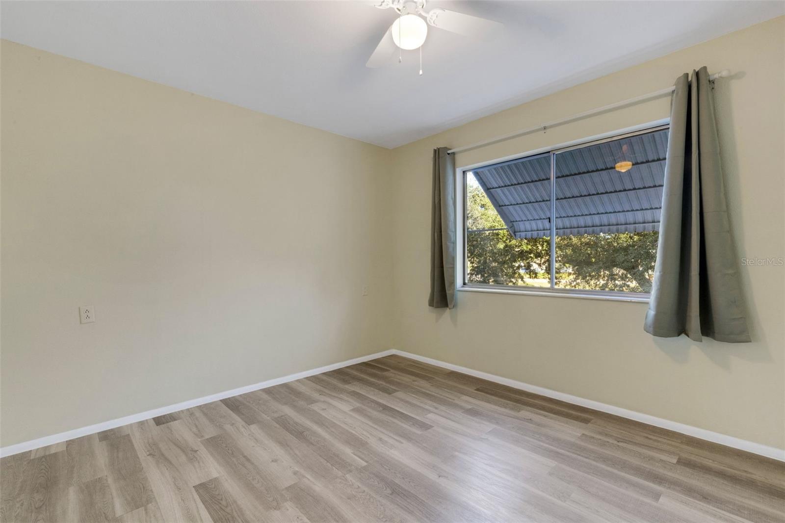 A4676520 Property Photo