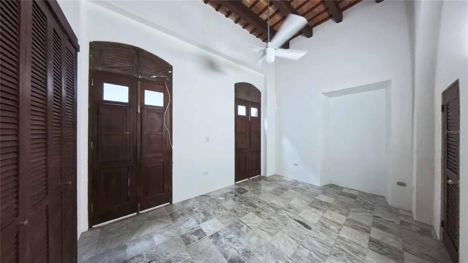 PR9118274 Property Photo