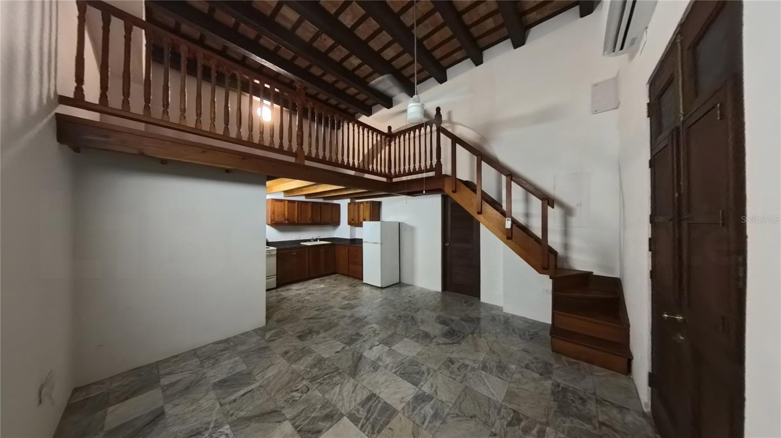 PR9118274 Property Photo