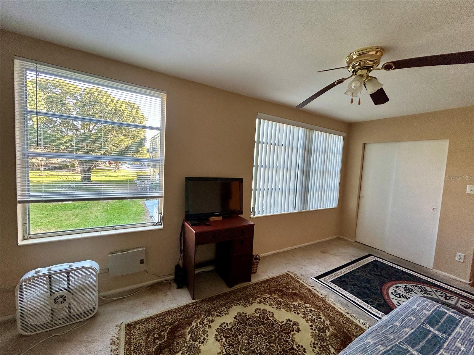 TB8459922 Property Photo