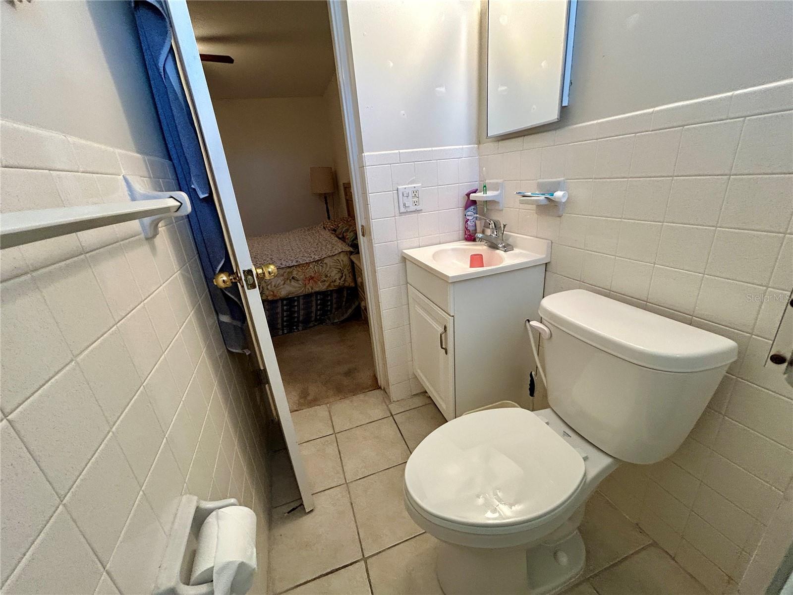 TB8459922 Property Photo