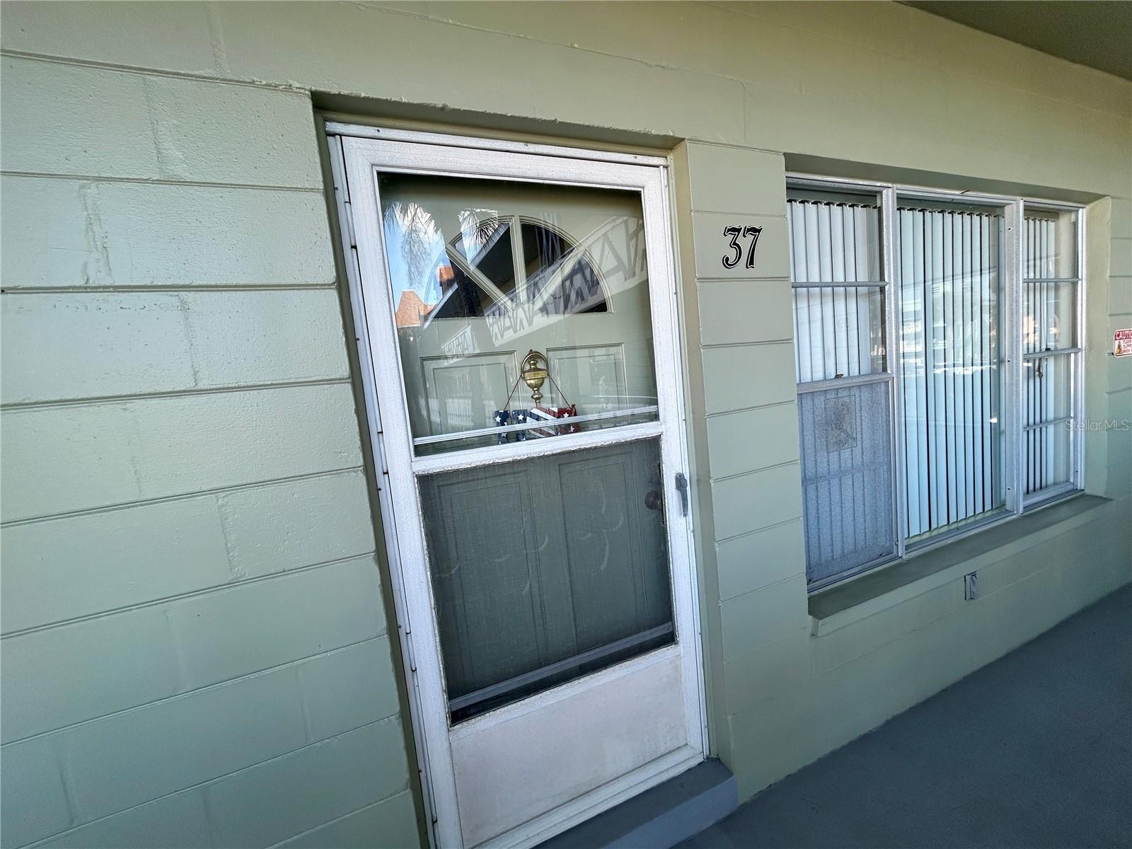 TB8459922 Property Photo