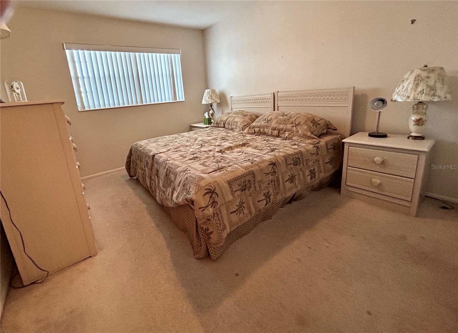 TB8459922 Property Photo