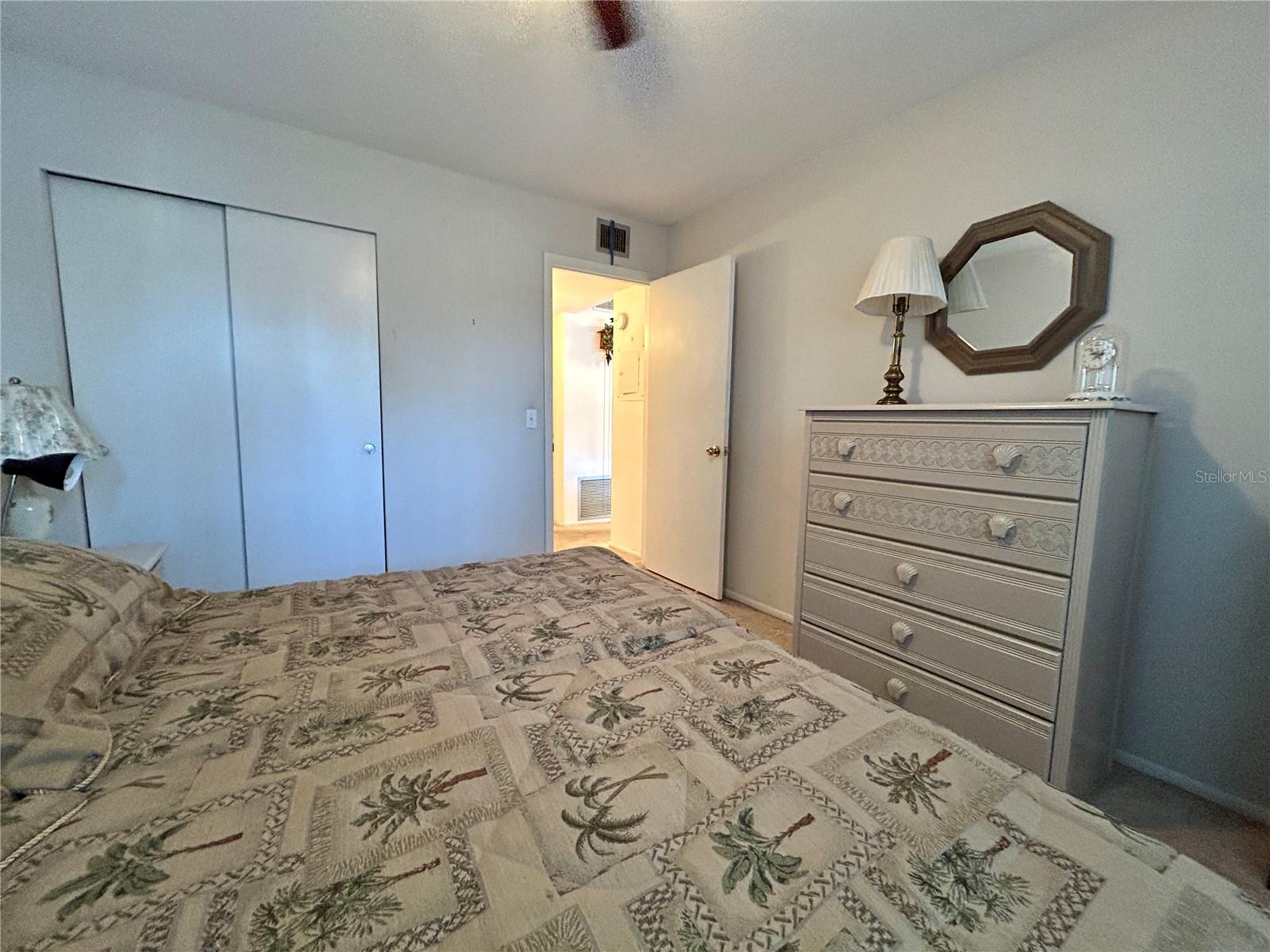 TB8459922 Property Photo