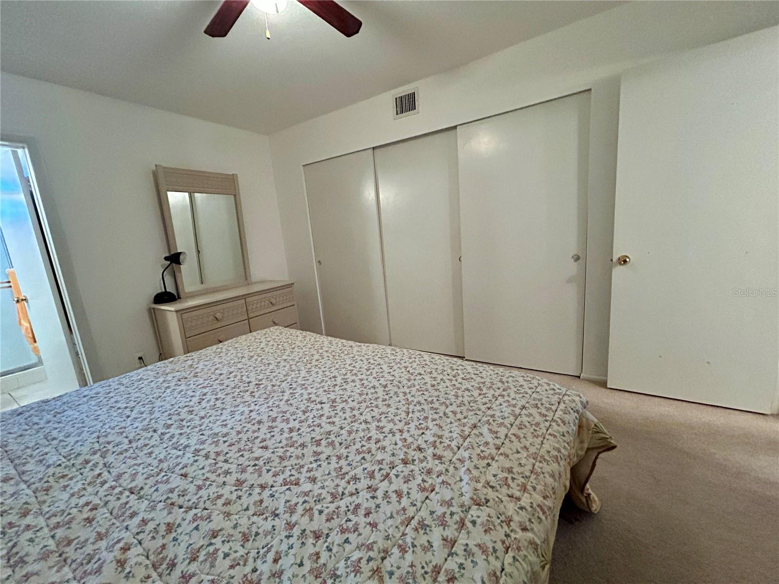 TB8459922 Property Photo