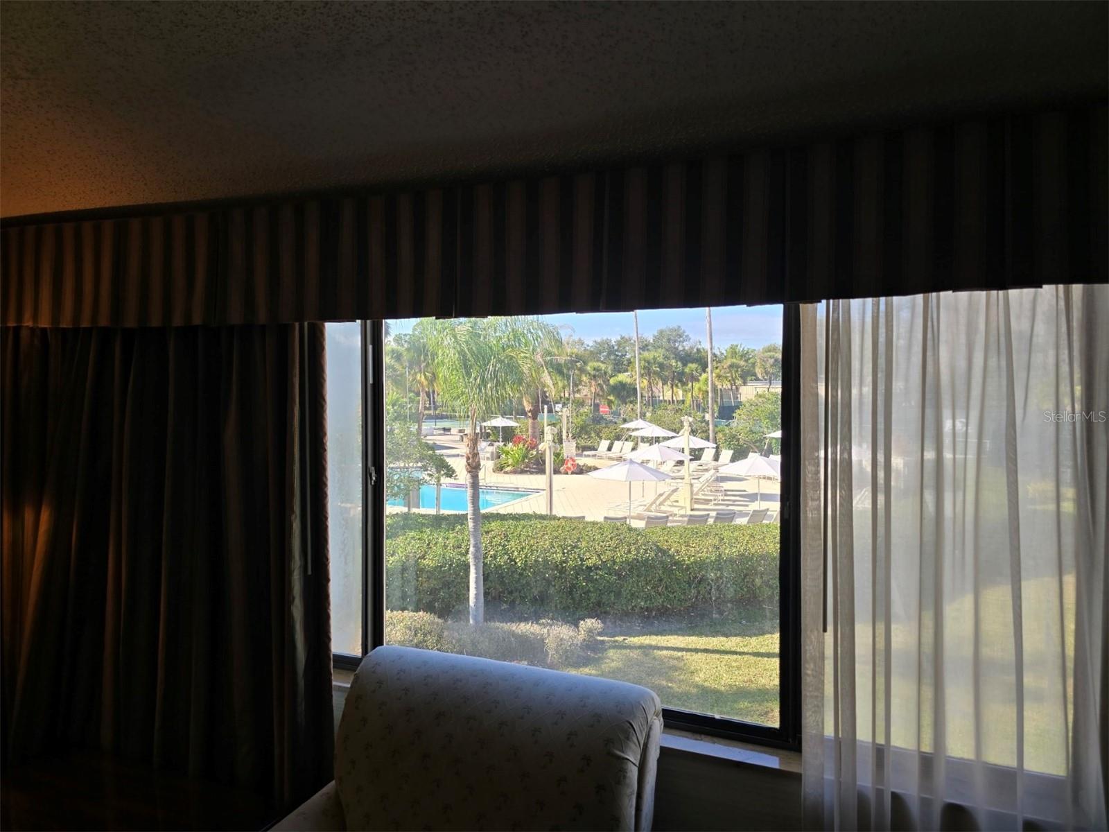 TB8459937 Property Photo