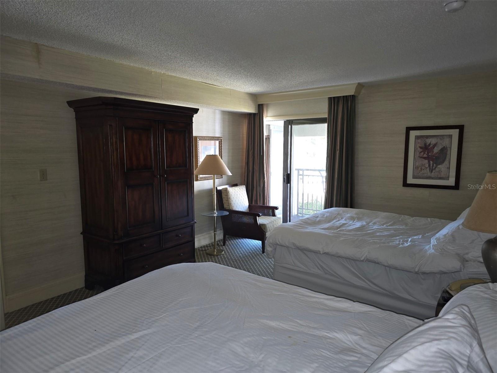 TB8459937 Property Photo