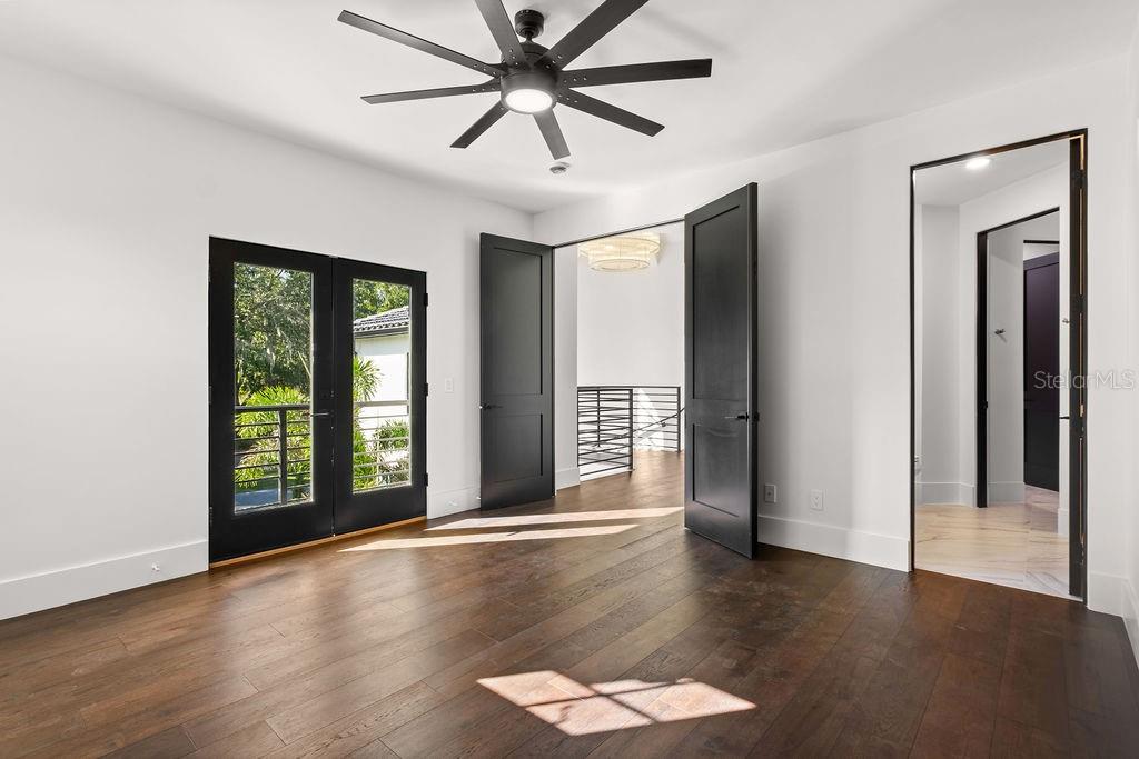 O6370294 Property Photo