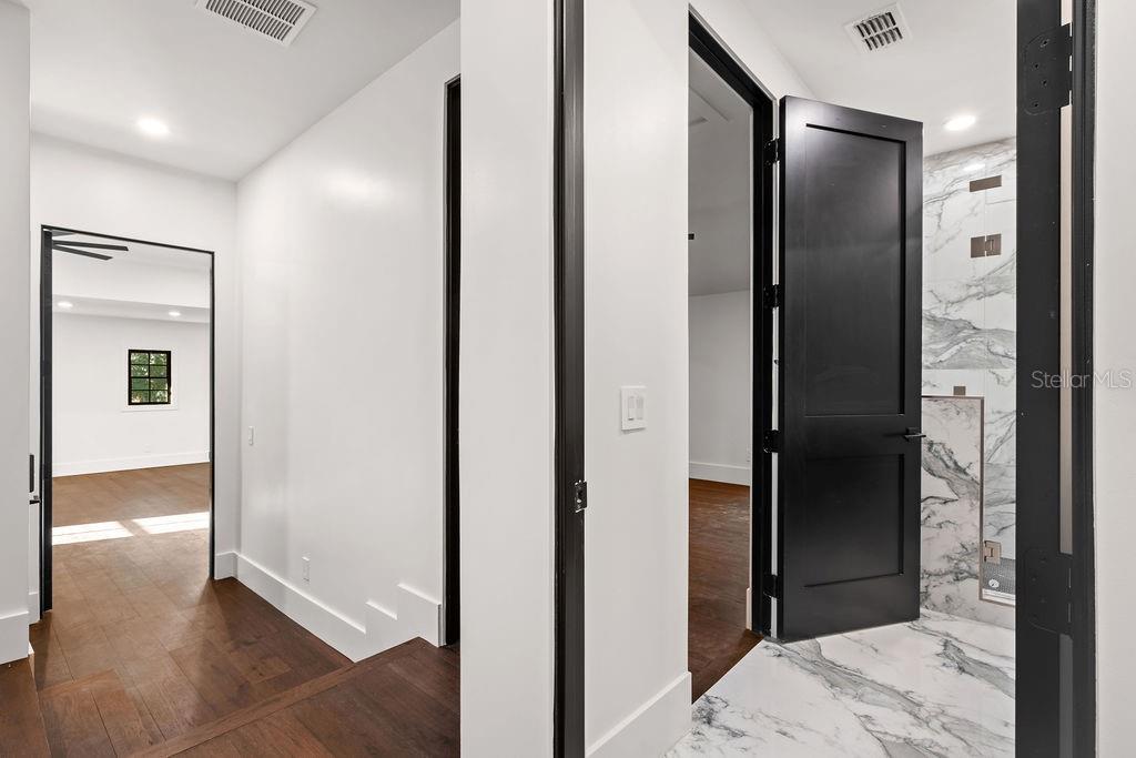 O6370294 Property Photo