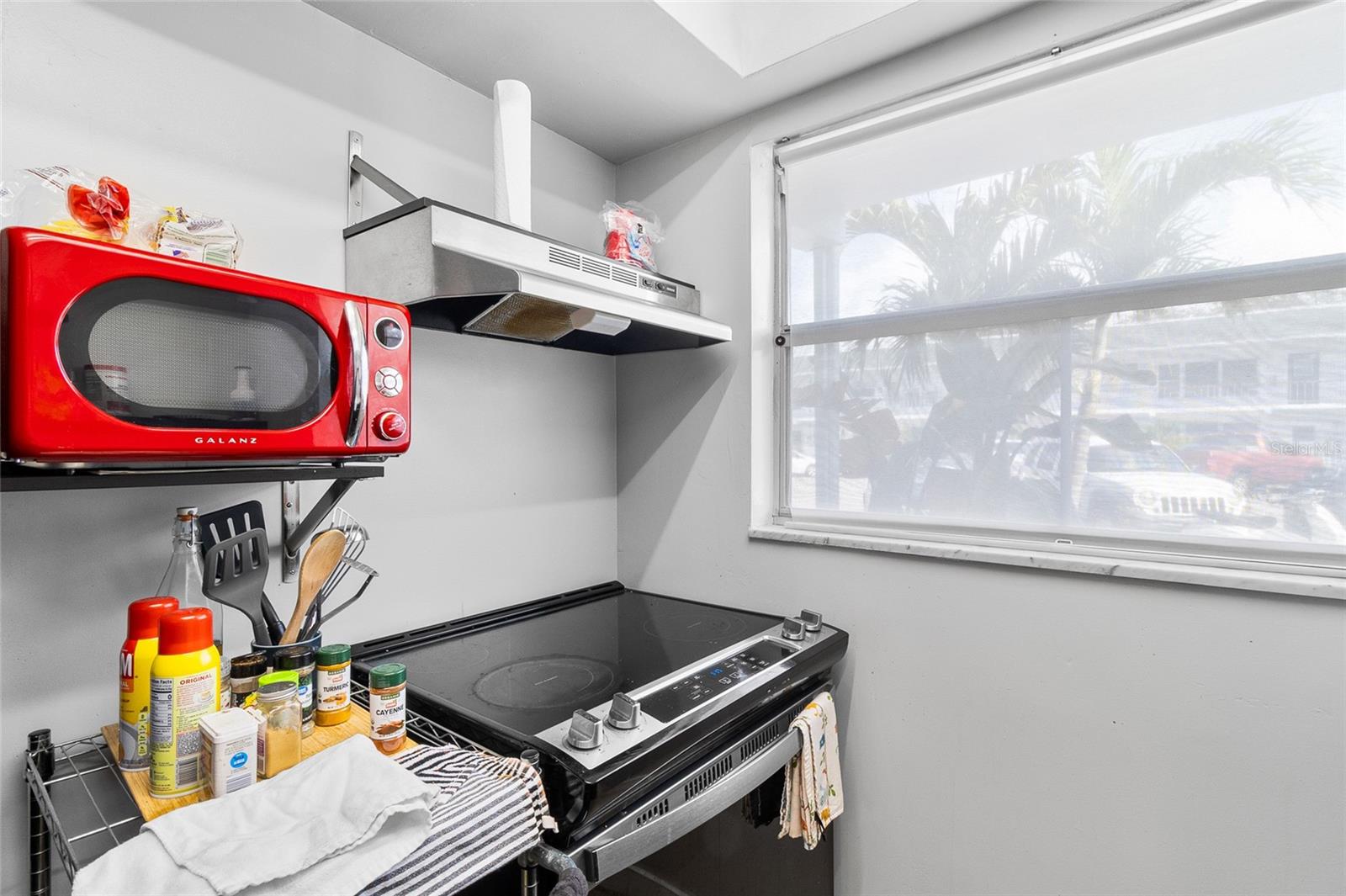 TB8459988 Property Photo