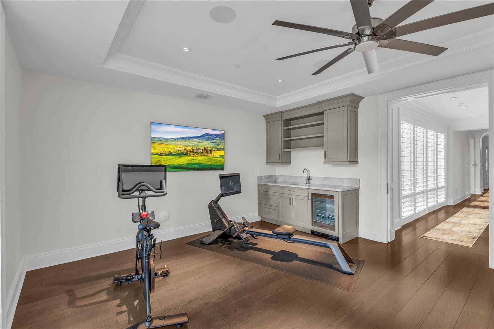 O6370317 Property Photo