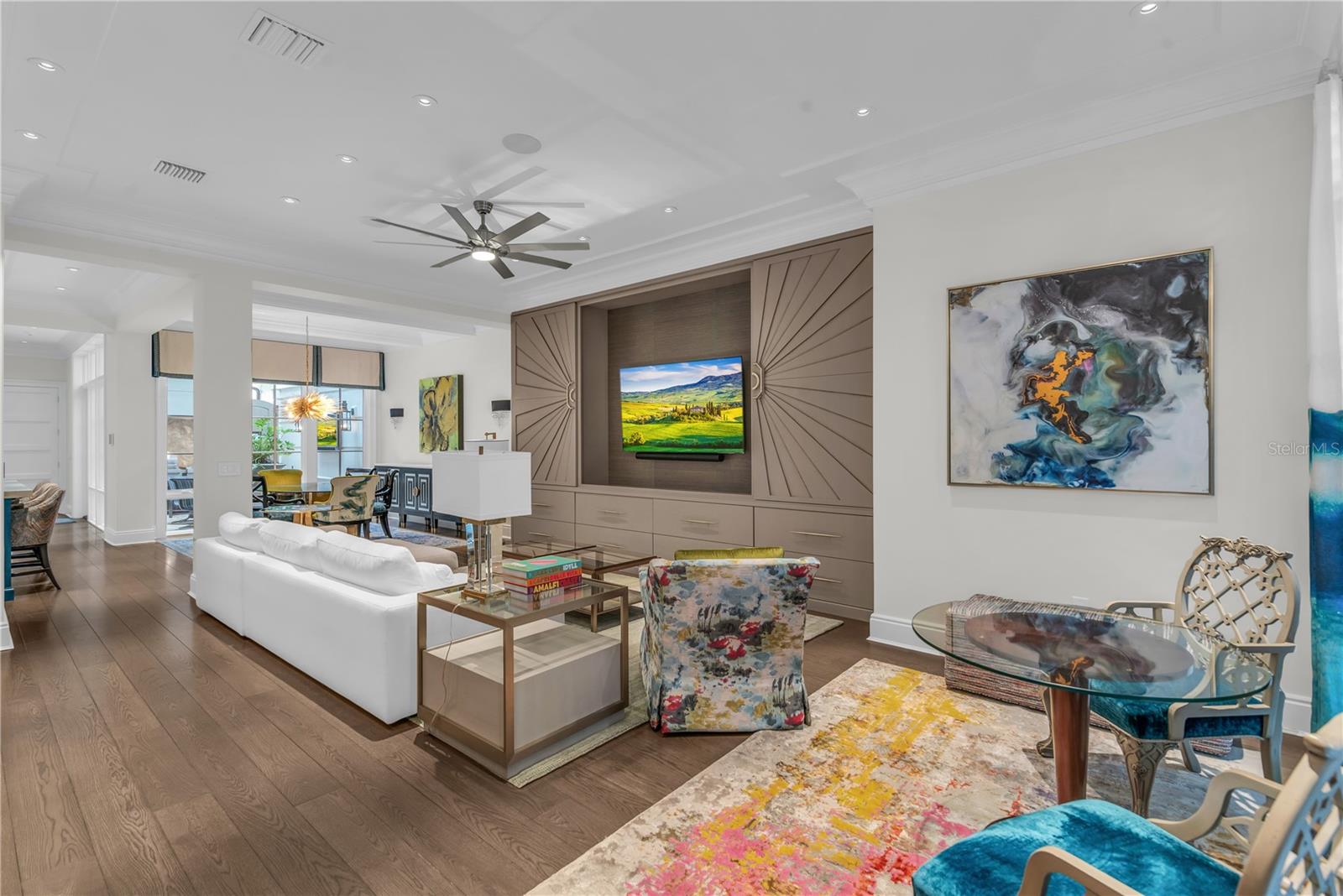 O6370317 Property Photo