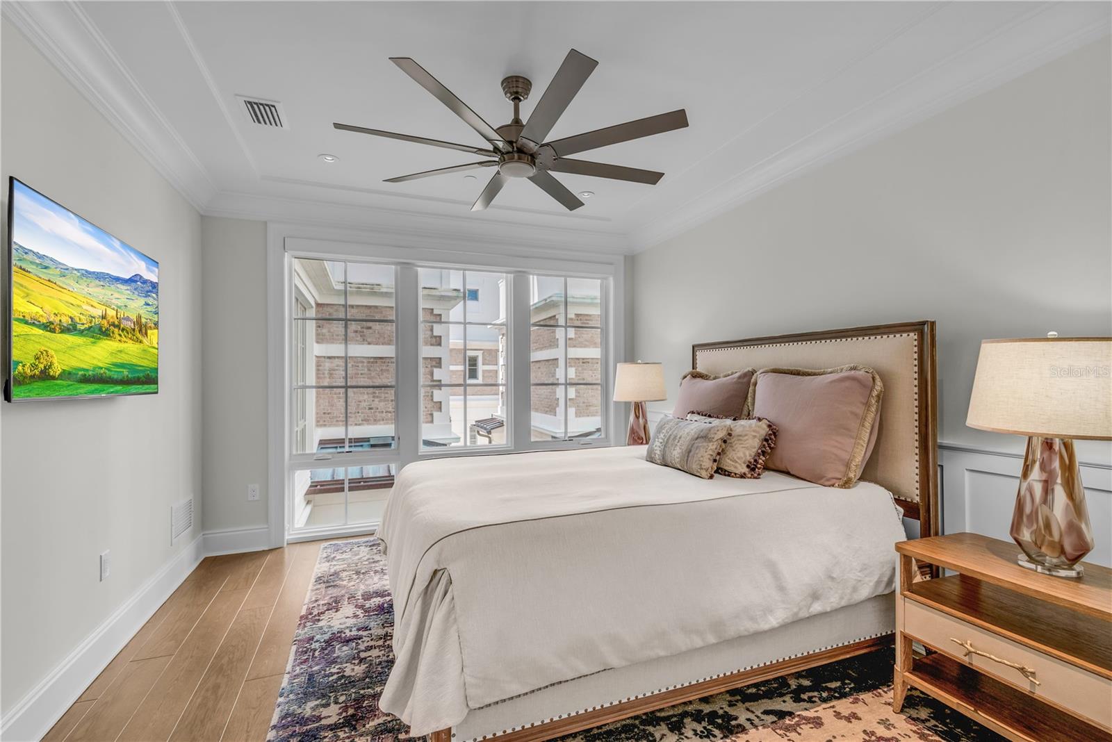 O6370317 Property Photo