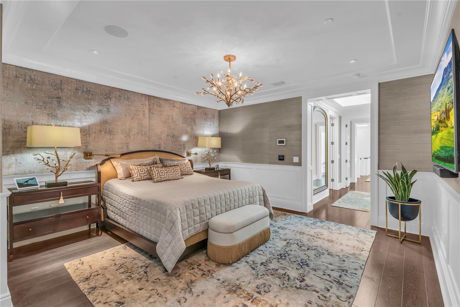 O6370317 Property Photo