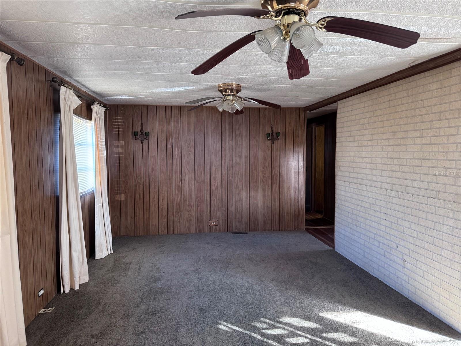 P4937387 Property Photo