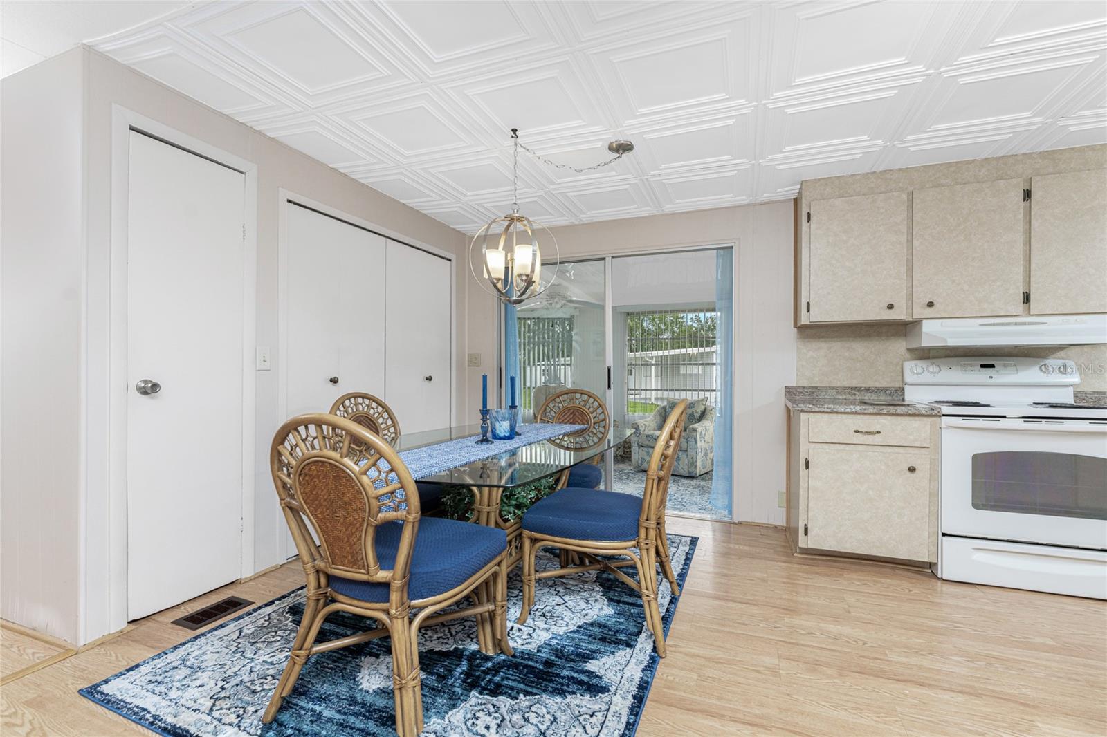 C7519540 Property Photo