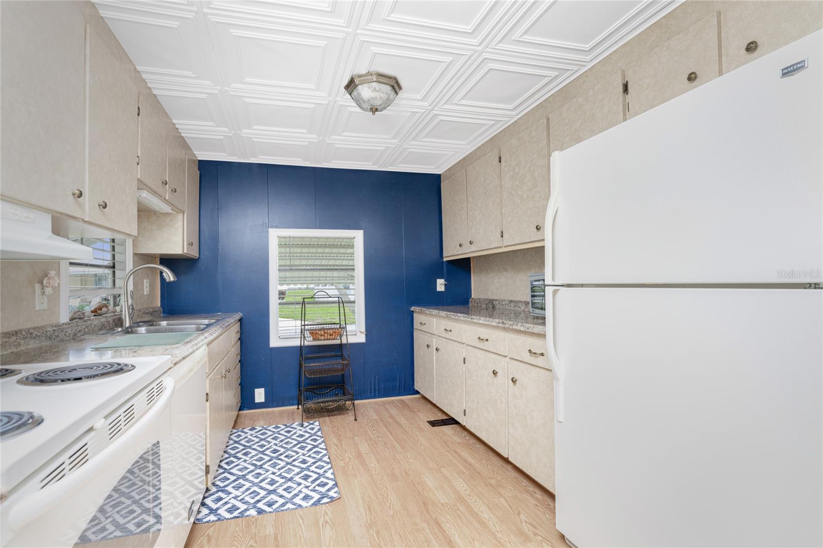 C7519540 Property Photo