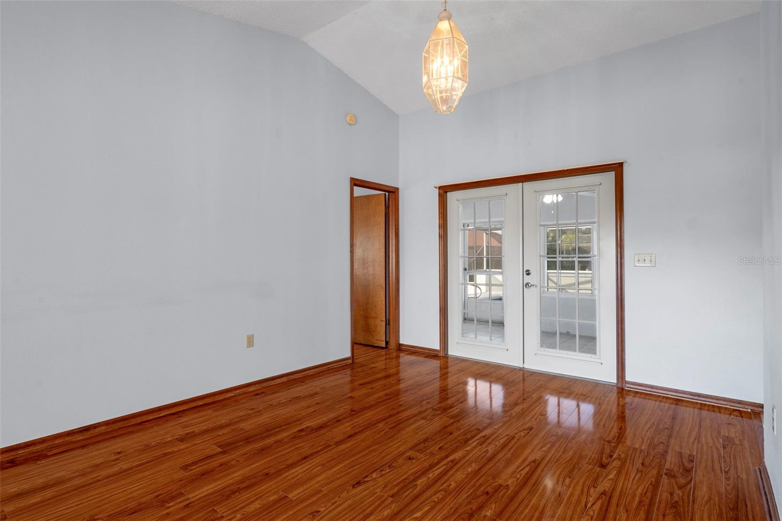 Dining room with Primary to the left