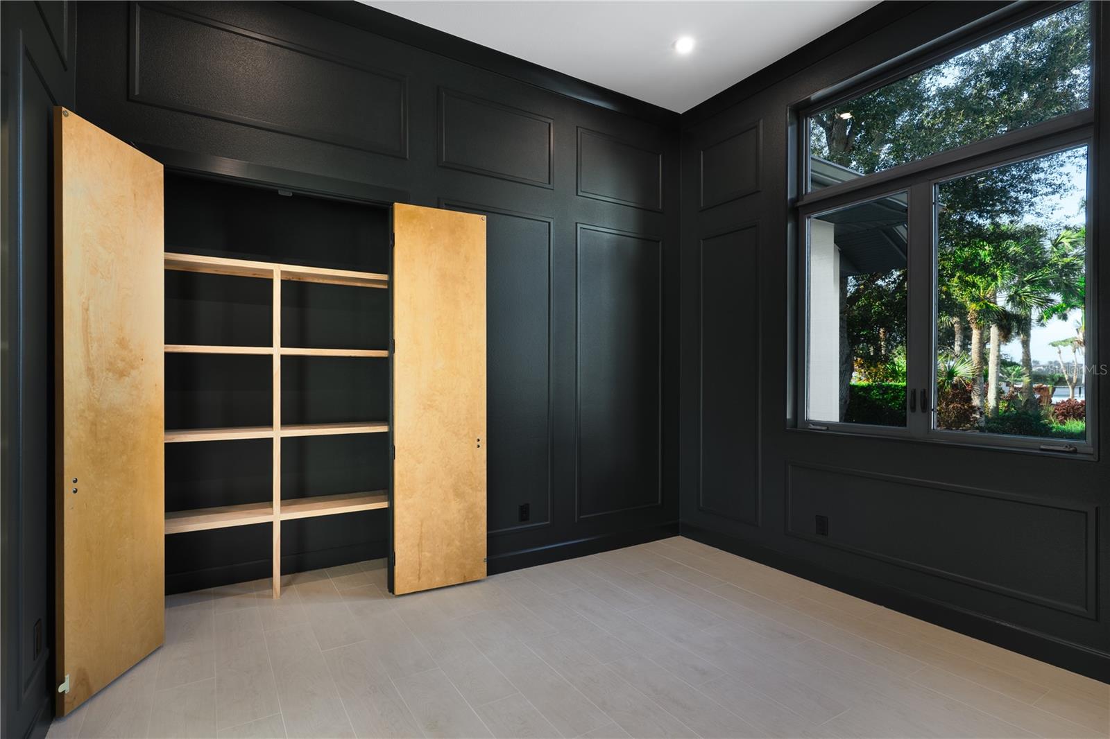 A4676619 Property Photo