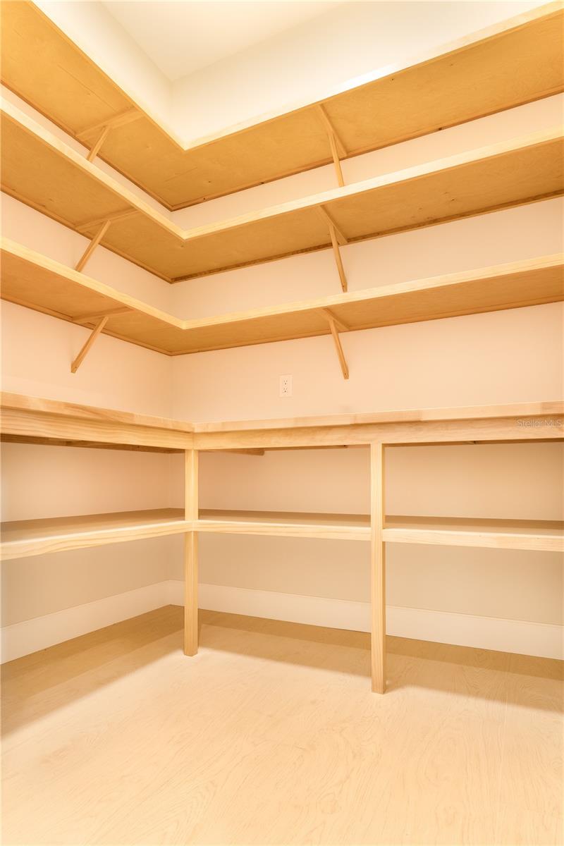 A4676619 Property Photo