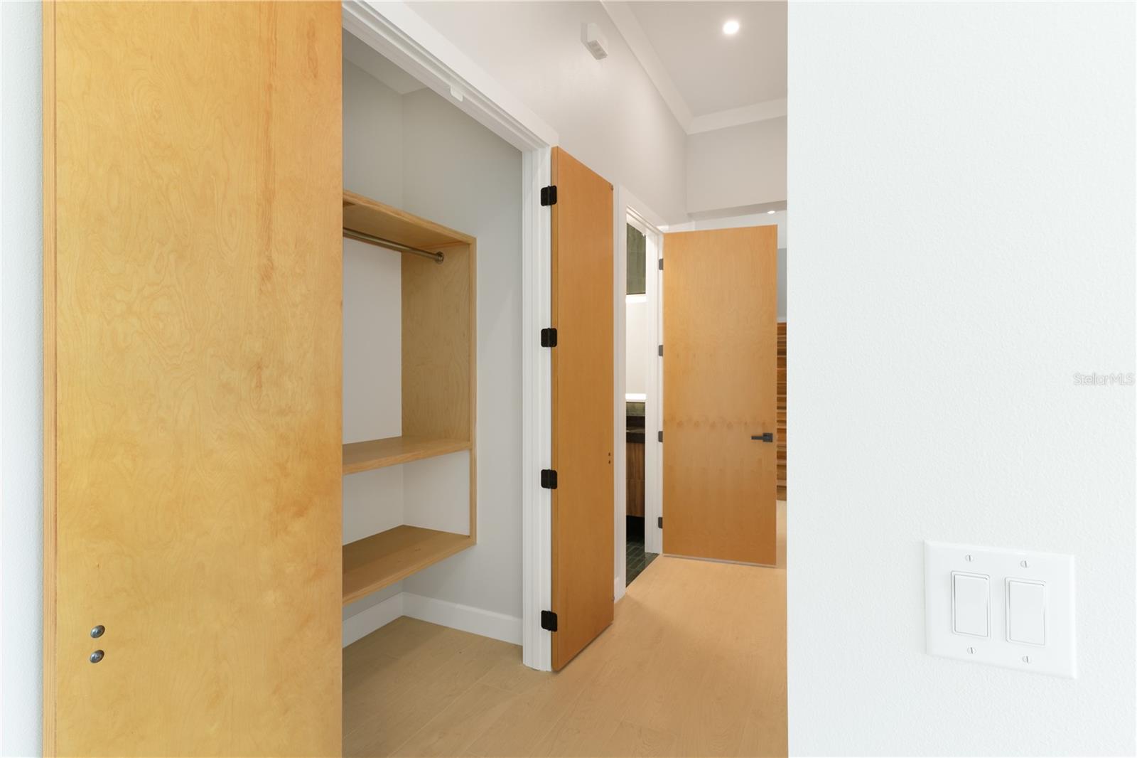 A4676619 Property Photo