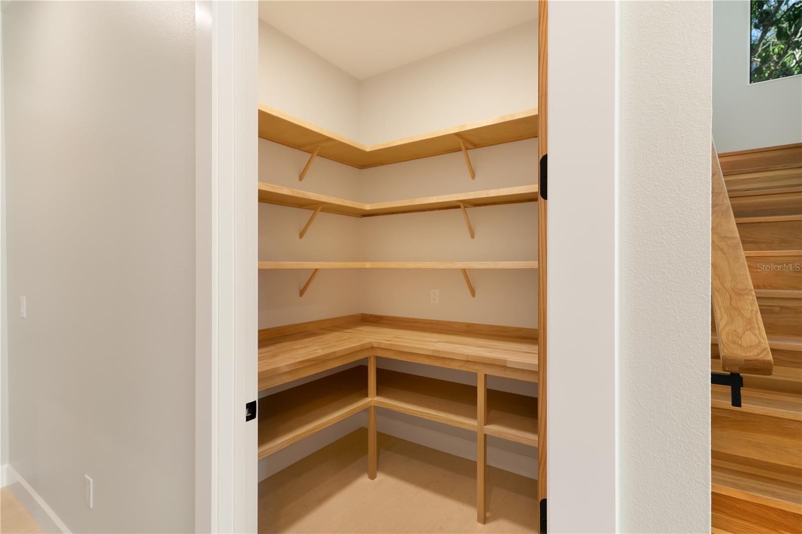 A4676619 Property Photo