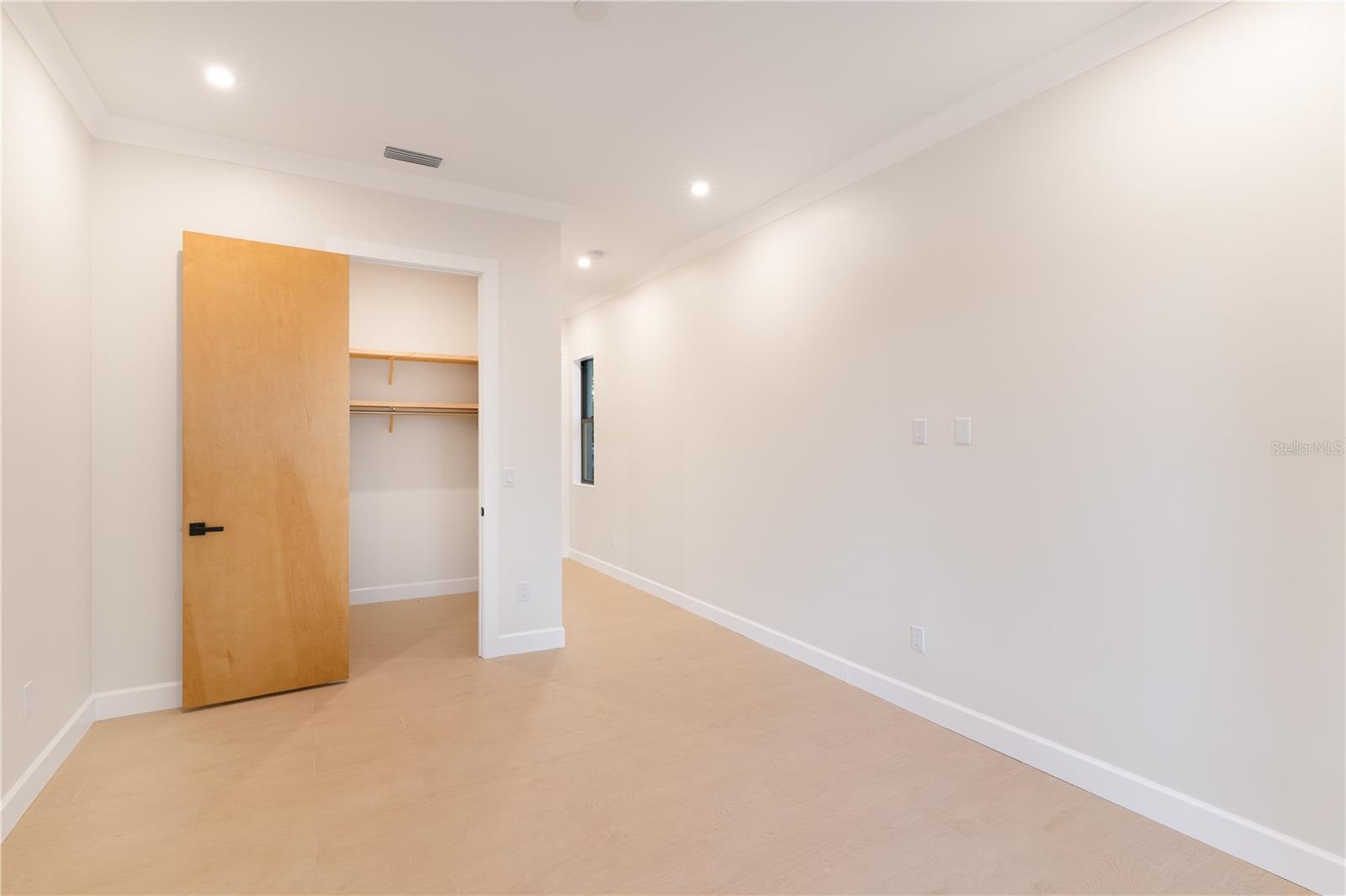 A4676619 Property Photo