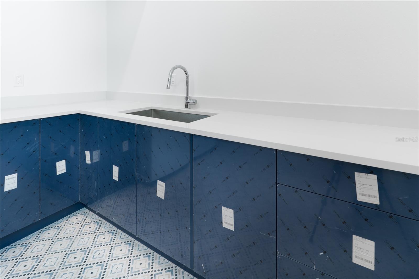 A4676619 Property Photo