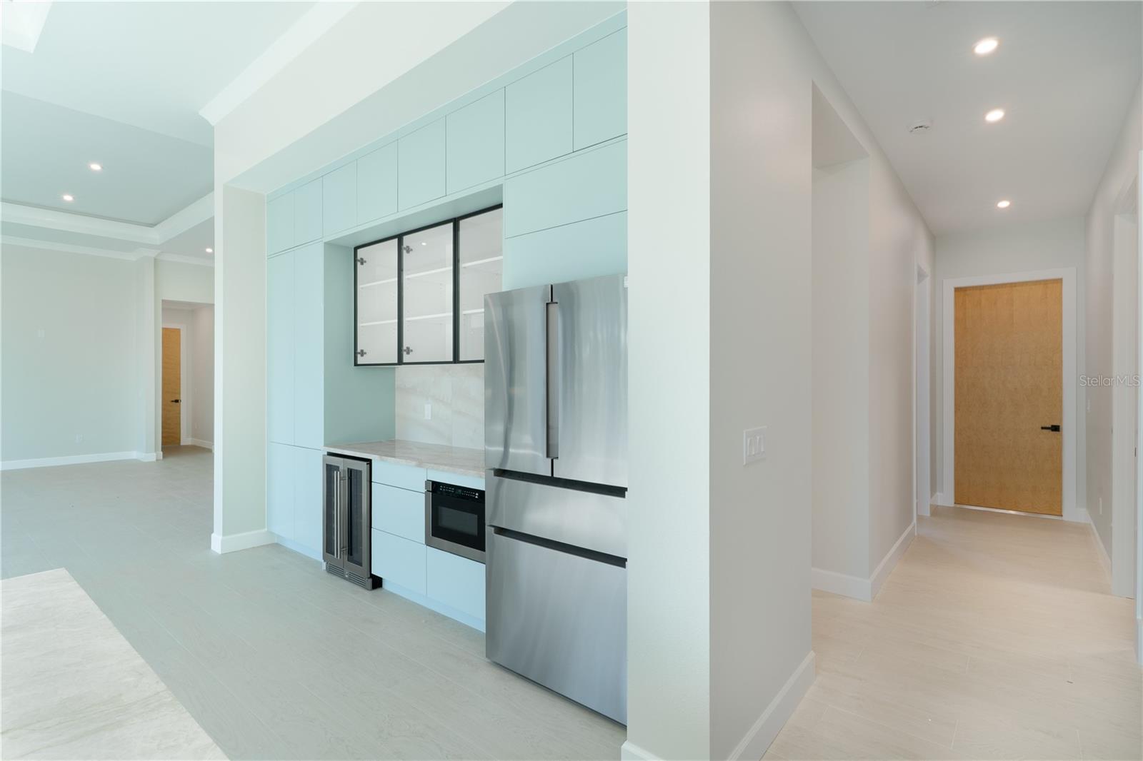 A4676619 Property Photo