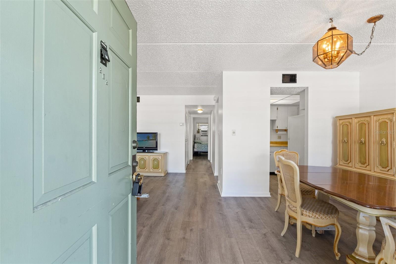 TB8460080 Property Photo