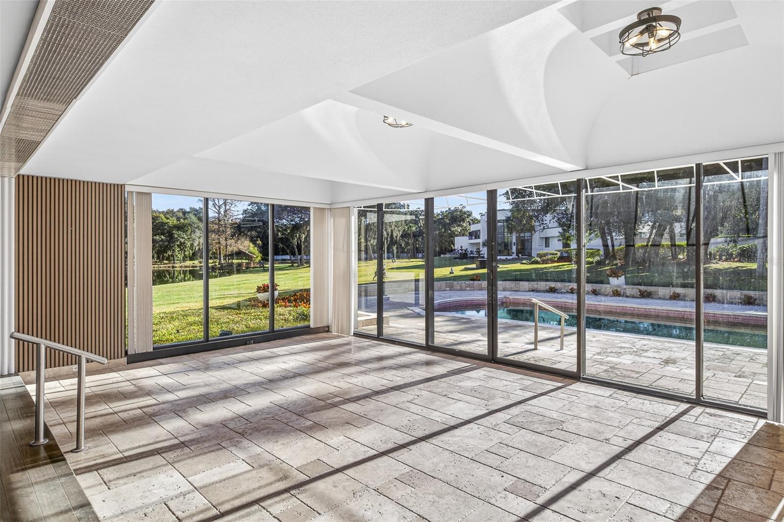 O6370385 Property Photo