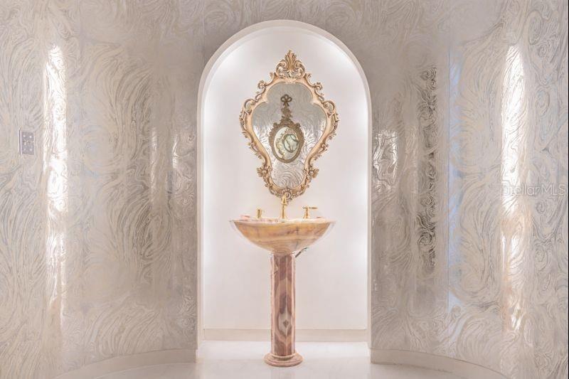 O6370385 Property Photo