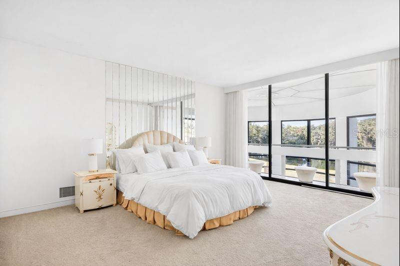 O6370385 Property Photo