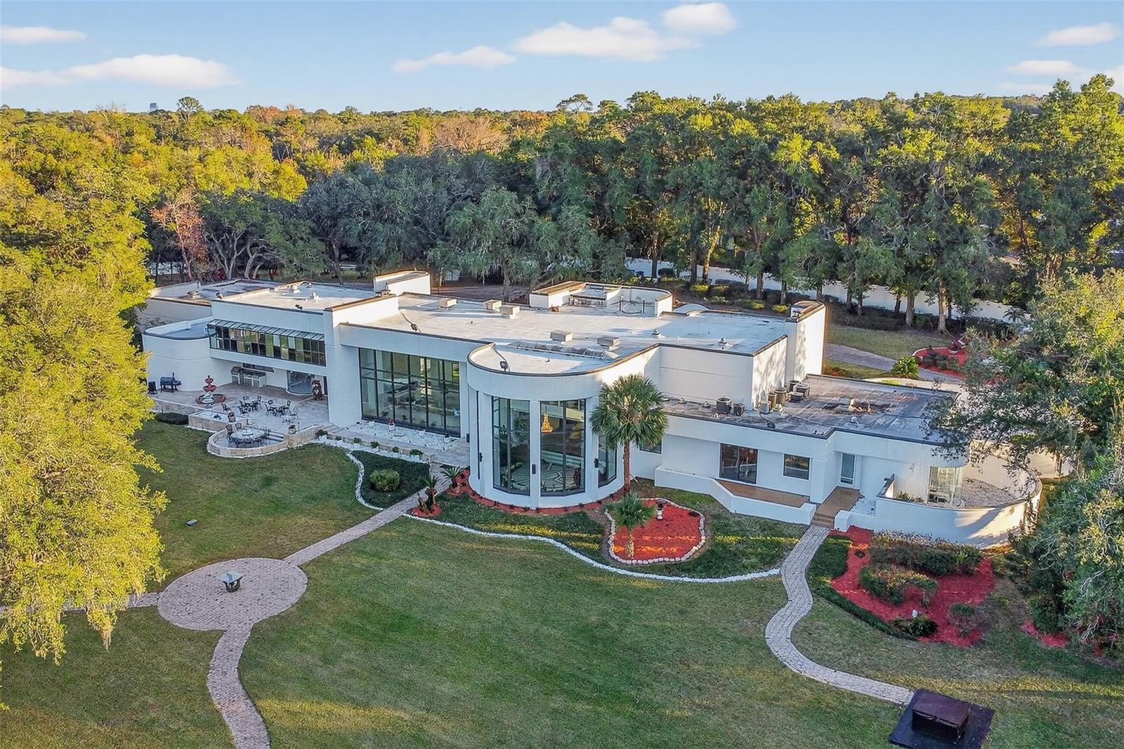 O6370385 Property Photo