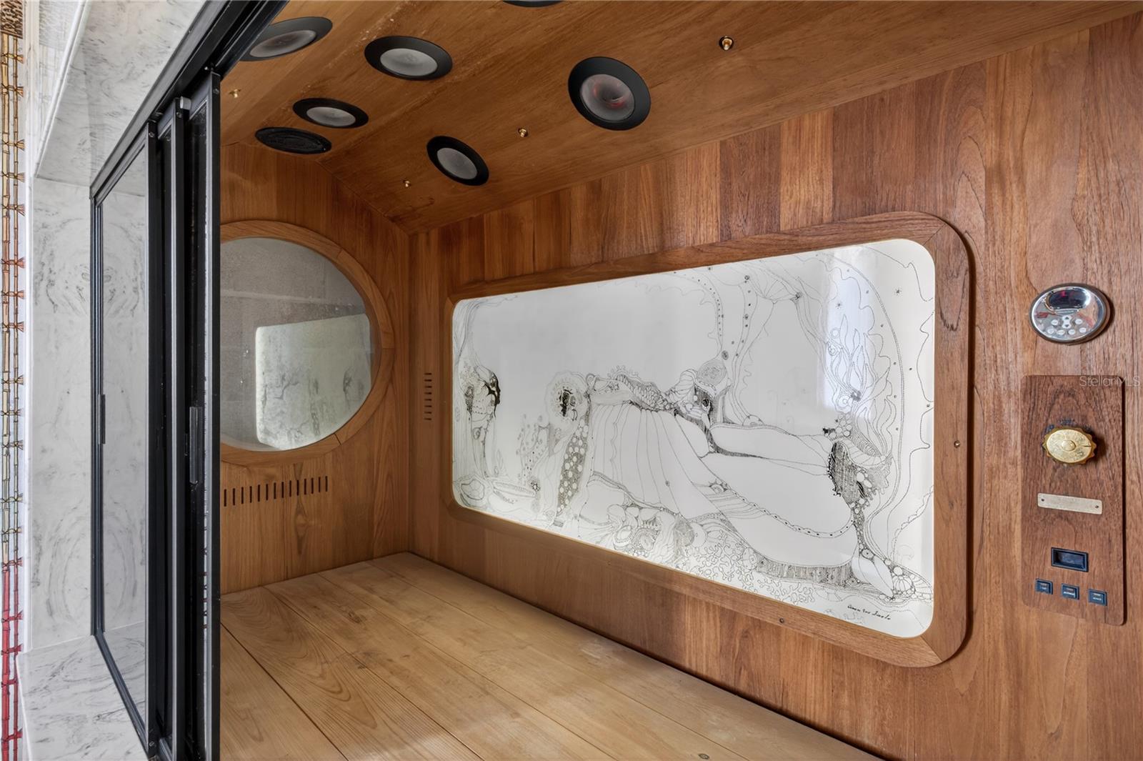 O6370385 Property Photo