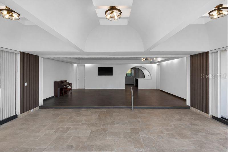 O6370385 Property Photo