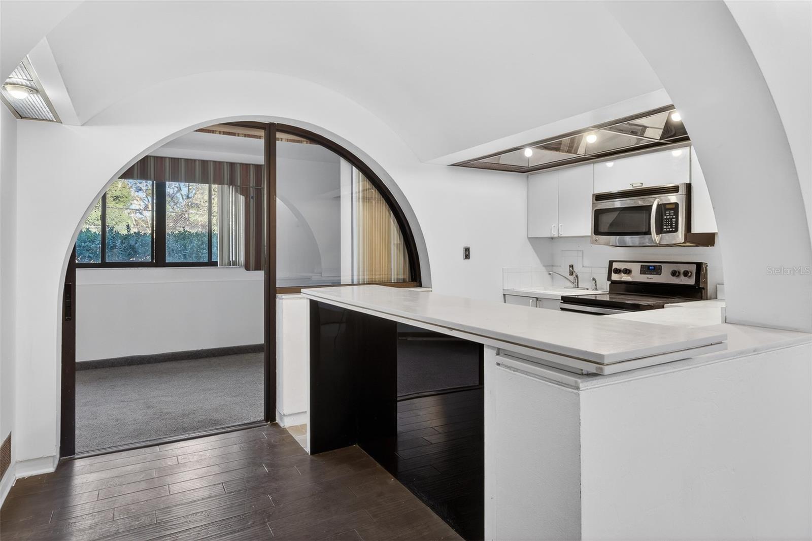 O6370385 Property Photo