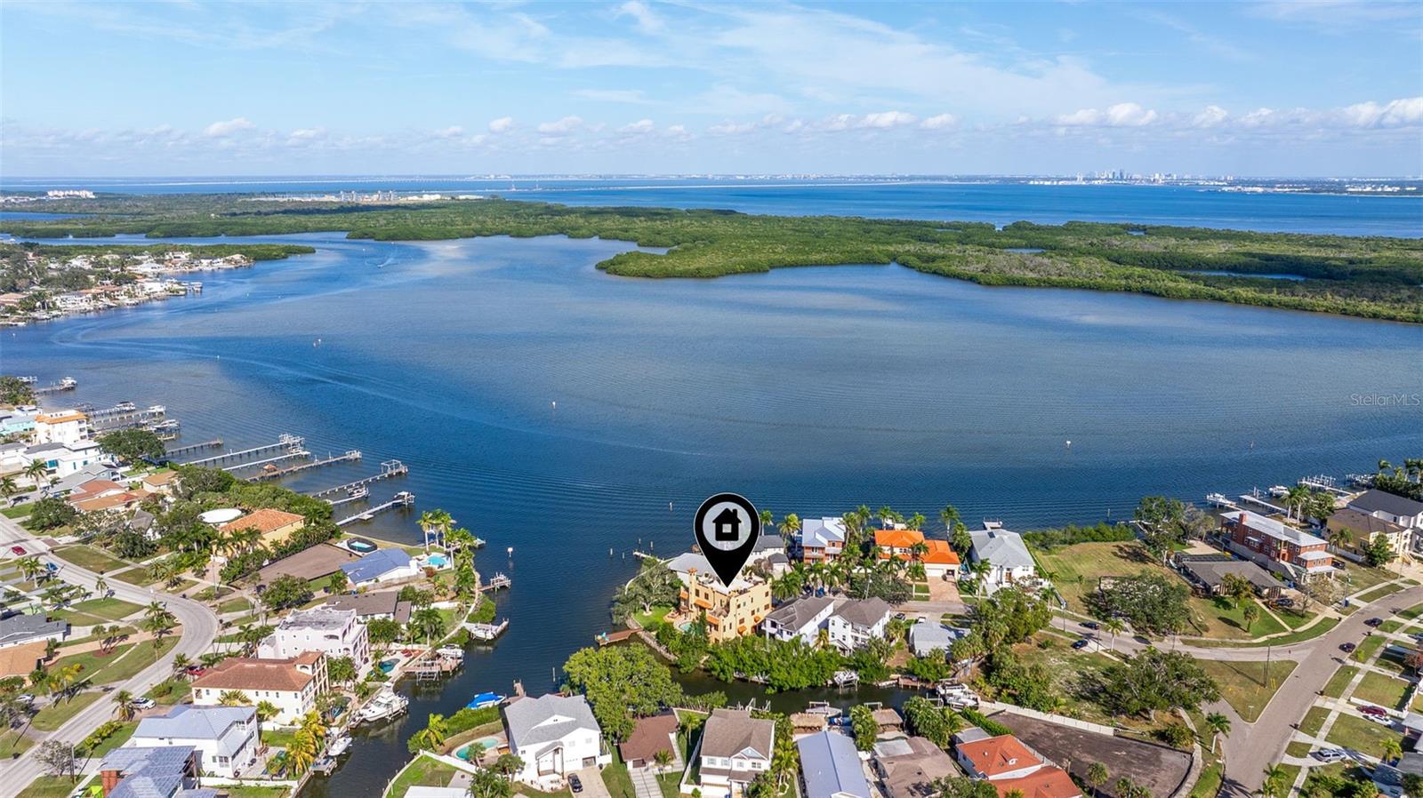 TB8460108 Property Photo