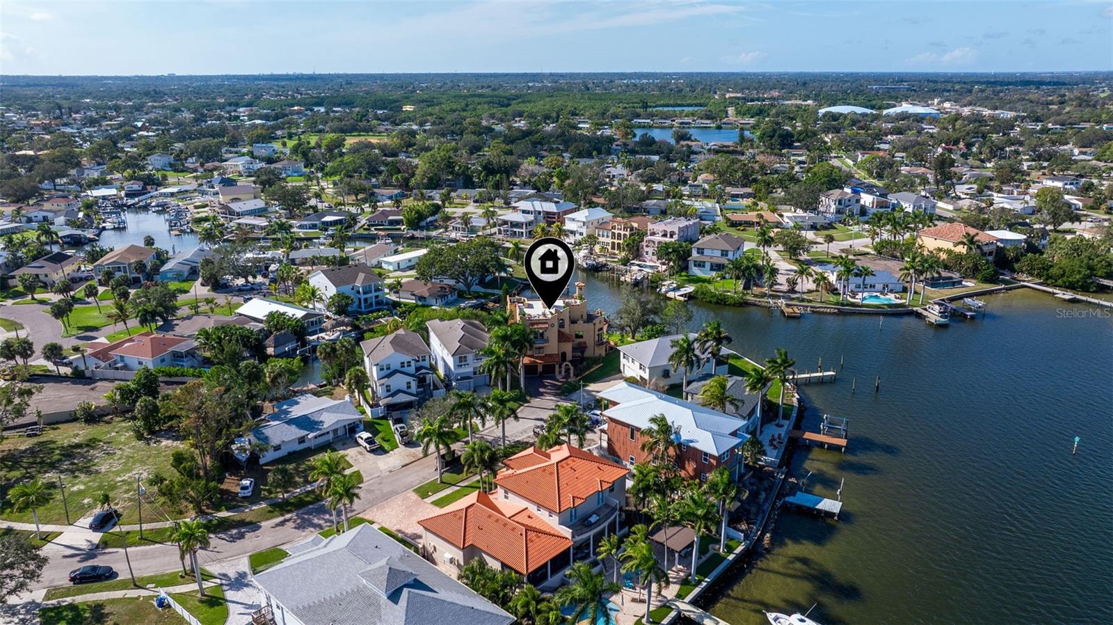 TB8460108 Property Photo