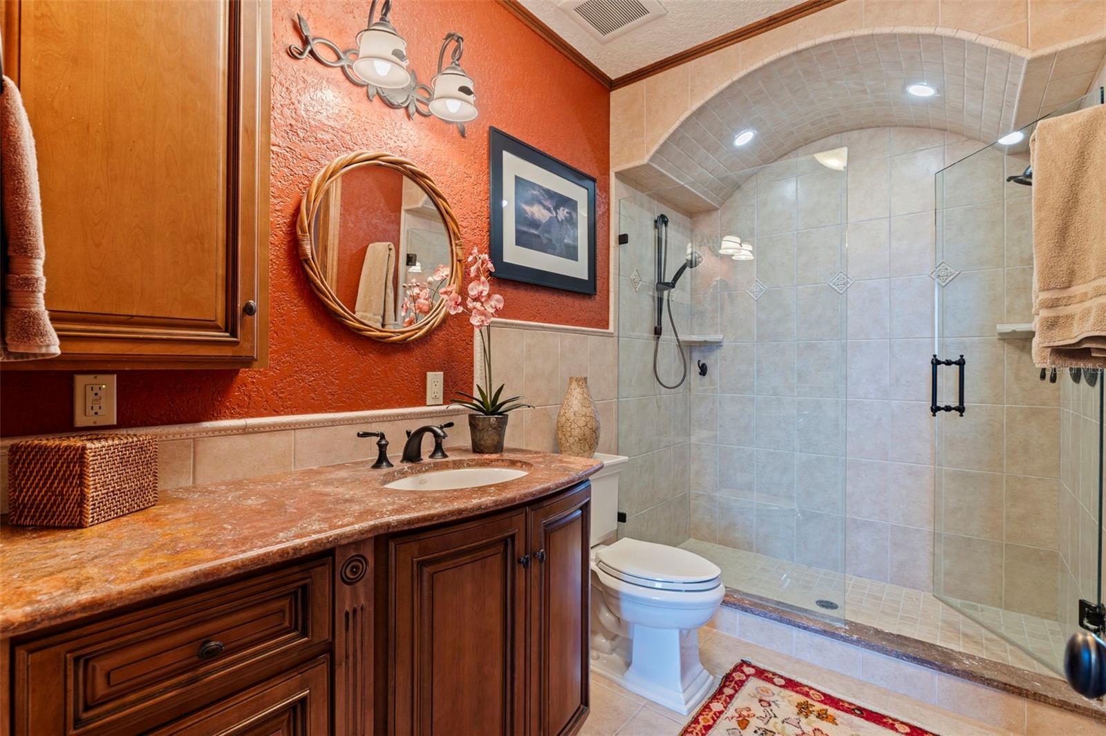 TB8460108 Property Photo