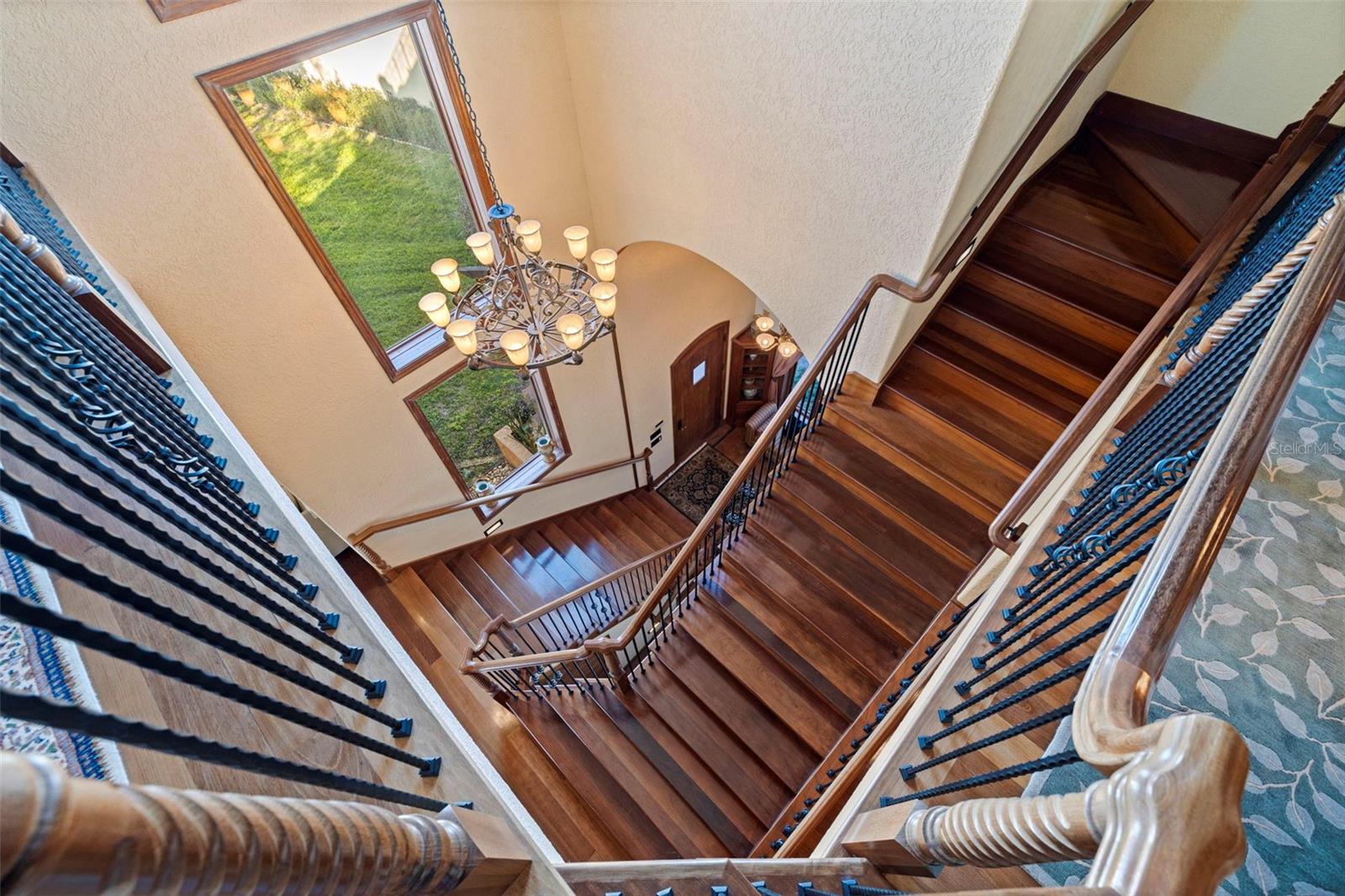 TB8460108 Property Photo