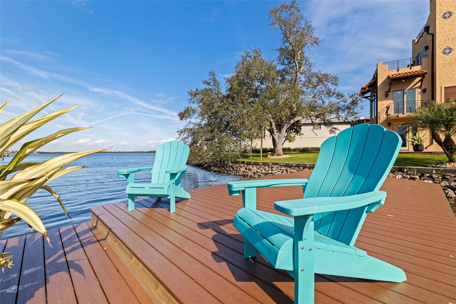 TB8460108 Property Photo