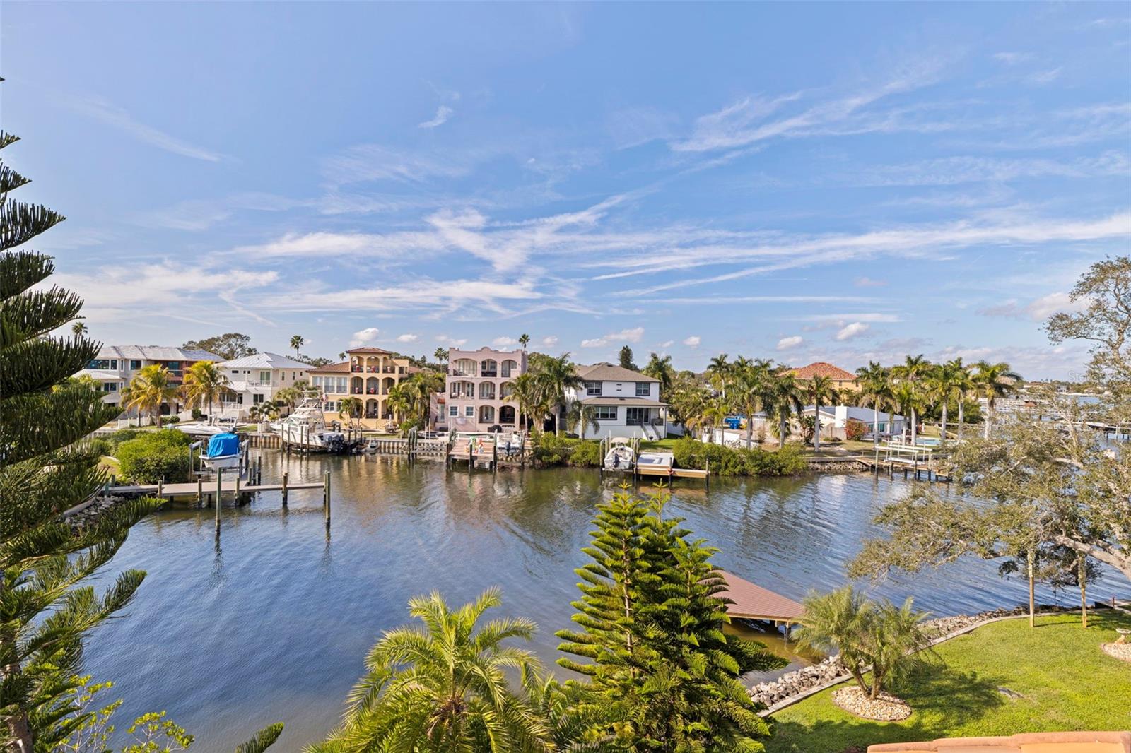 TB8460108 Property Photo