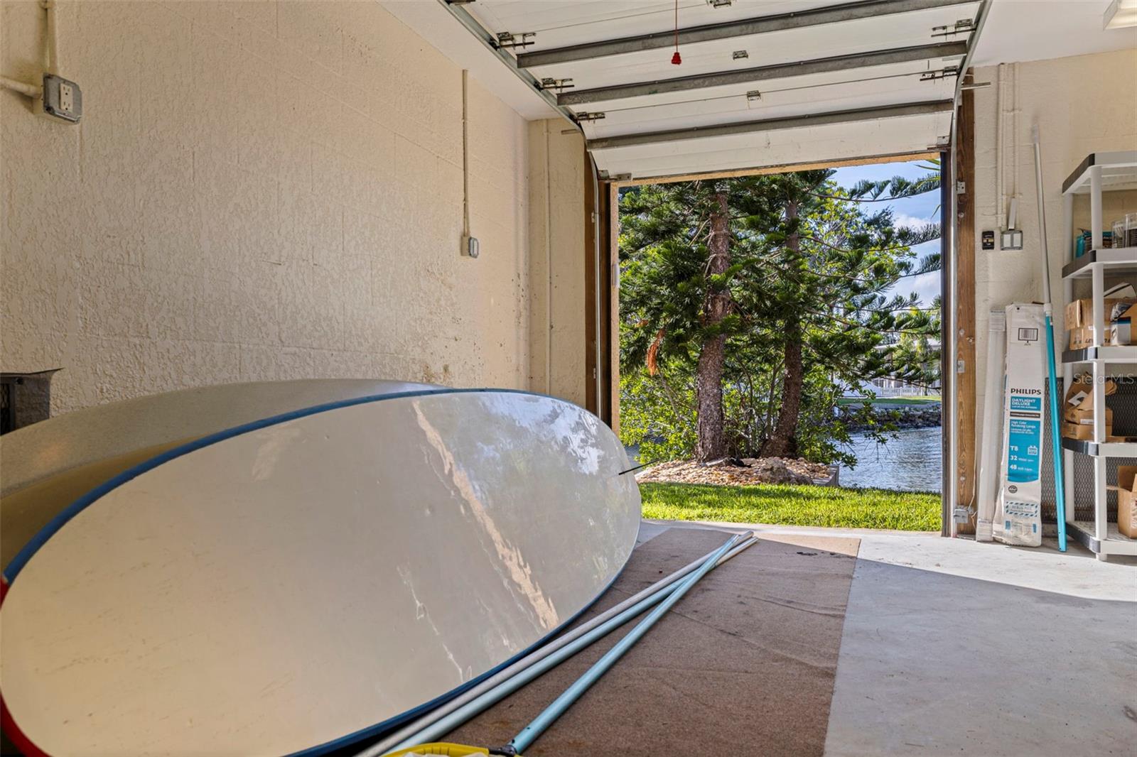 TB8460108 Property Photo