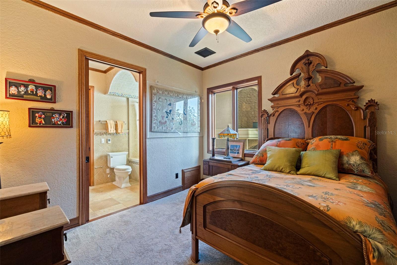 TB8460108 Property Photo